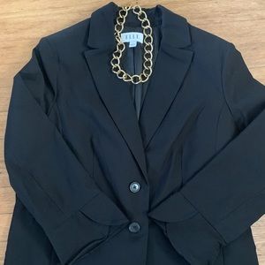 SALE!! Elle suit jacket